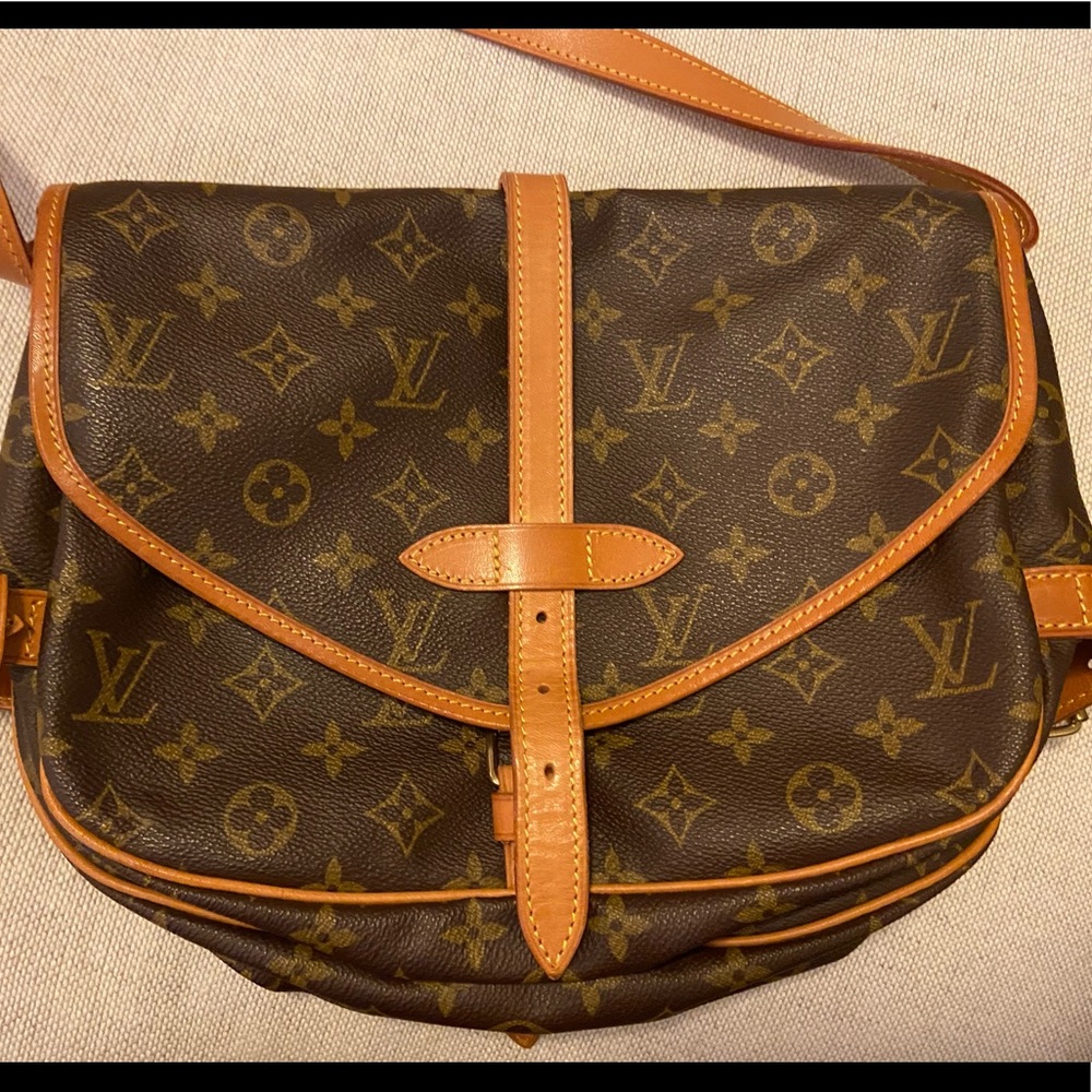 Louis Vuitton Samur